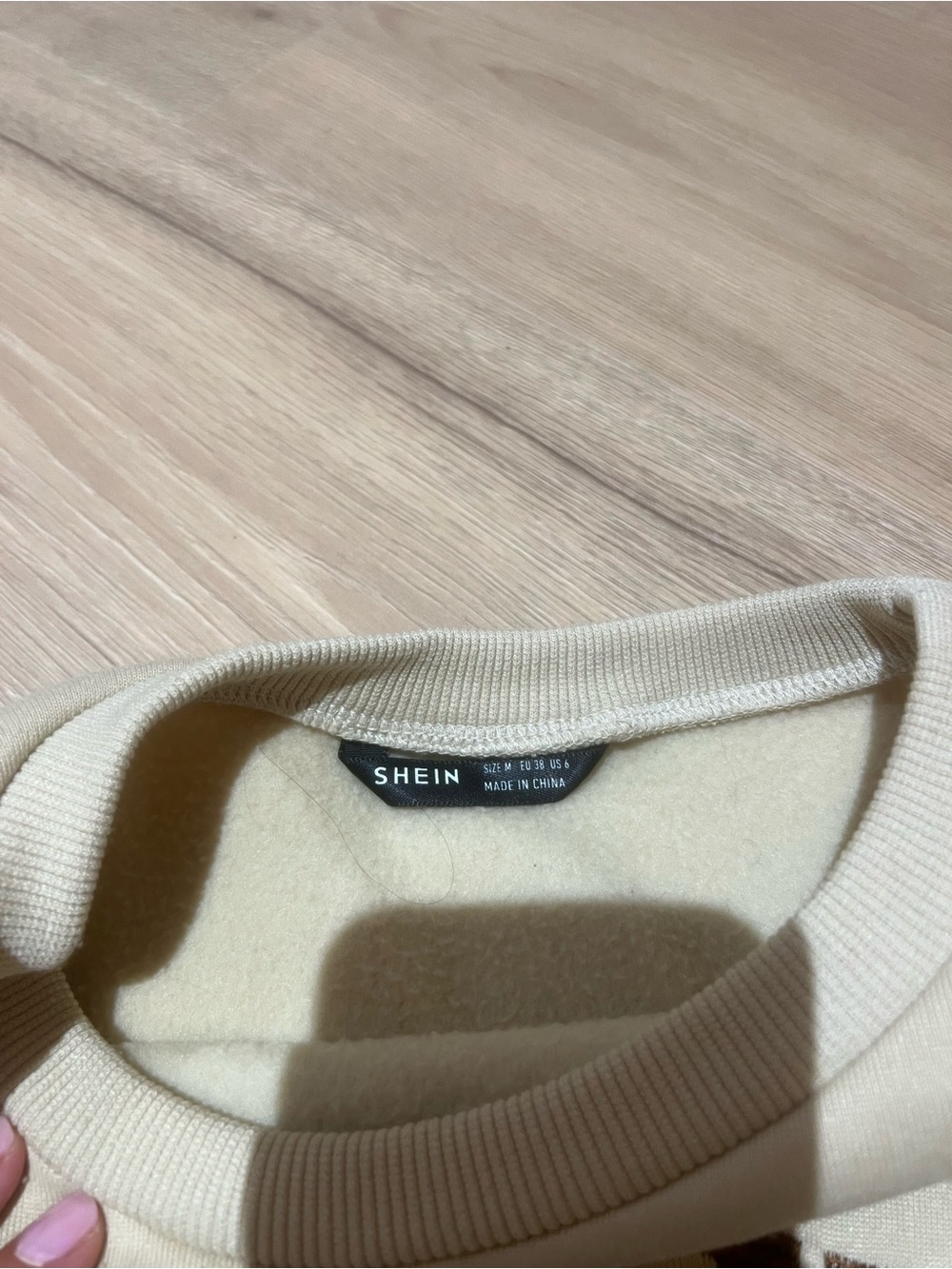 Crewneck - Picture 2 of 3